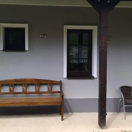 度假居 Pod Hradom Branc