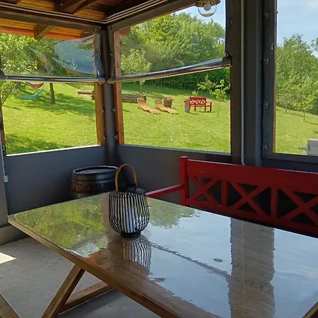 Pod Hradom Branc Holiday home *